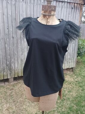 J Crew black polka dot mesh ruffled cap sleeve tank top Womens M
